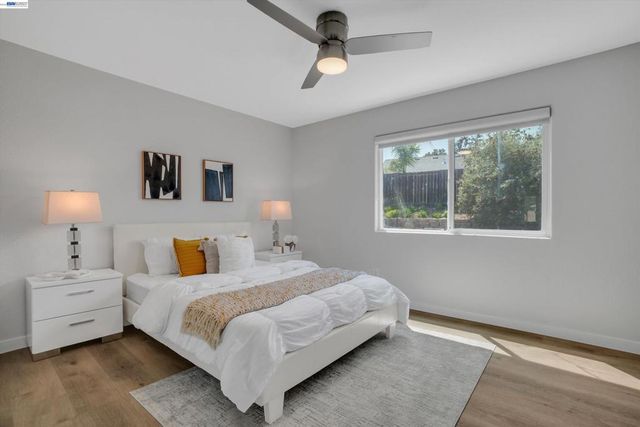 465 Swan Dr, Livermore, CA 94551