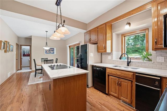 4001 NE 100th Street, Kansas City, MO 64156