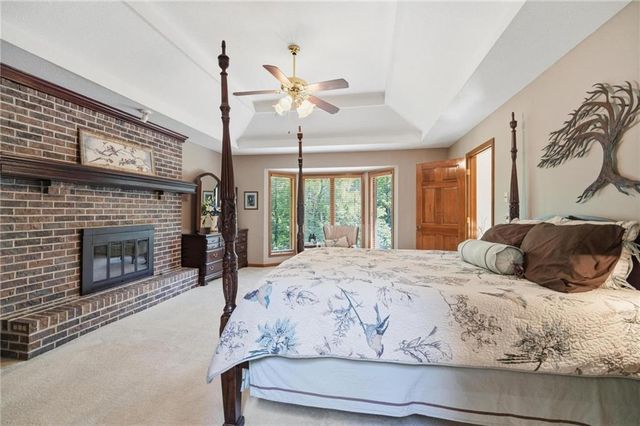 4001 NE 100th Street, Kansas City, MO 64156