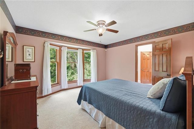 4001 NE 100th Street, Kansas City, MO 64156