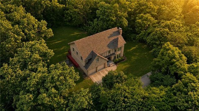 4001 NE 100th Street, Kansas City, MO 64156