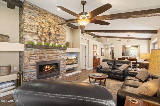 13637 N CAMBRIA Drive B, Fountain Hills, AZ 85268