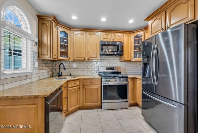 9 Colonial Drive, Tinton Falls, NJ 07753