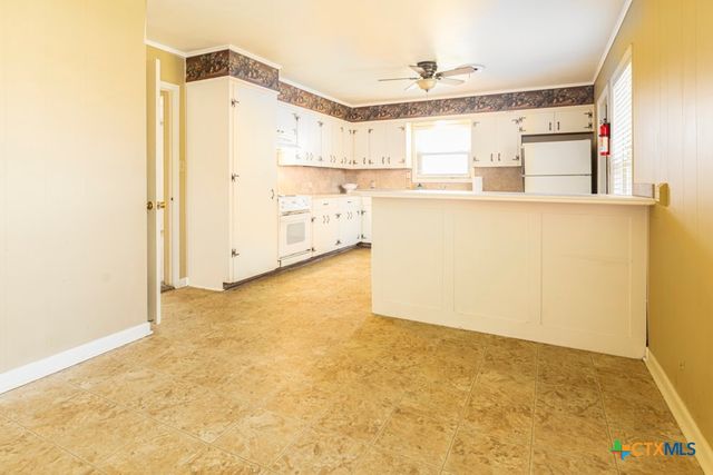 5109 Lilac Lane, Victoria, TX 77904