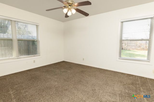 5109 Lilac Lane, Victoria, TX 77904