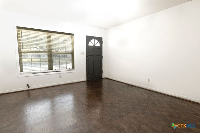 5109 Lilac Lane, Victoria, TX 77904