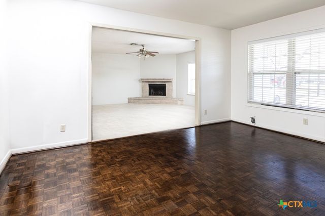 5109 Lilac Lane, Victoria, TX 77904