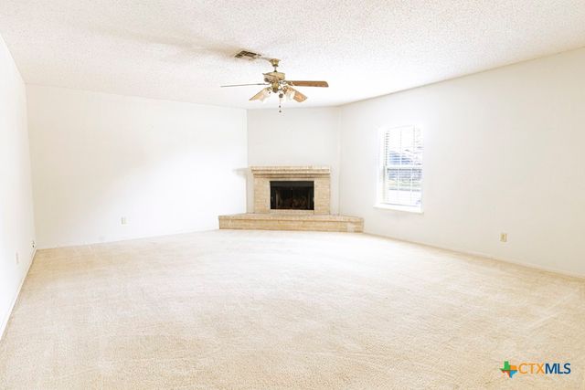 5109 Lilac Lane, Victoria, TX 77904