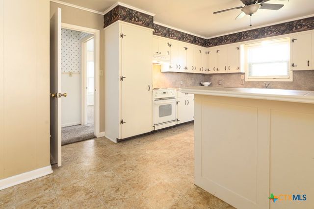 5109 Lilac Lane, Victoria, TX 77904