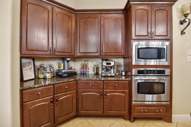 1524 Toluca Drive, League City, TX 77573