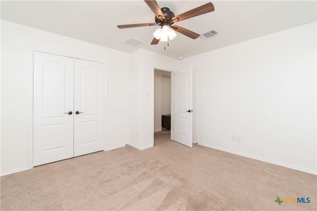 661 Bailey Park Drive, Jarrell, TX 76537