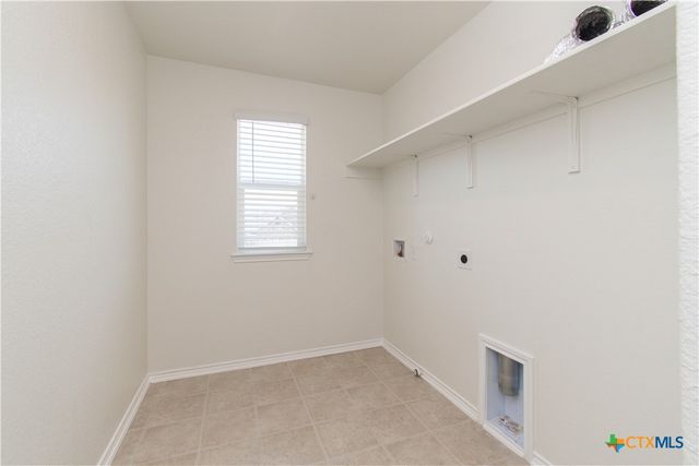 661 Bailey Park Drive, Jarrell, TX 76537