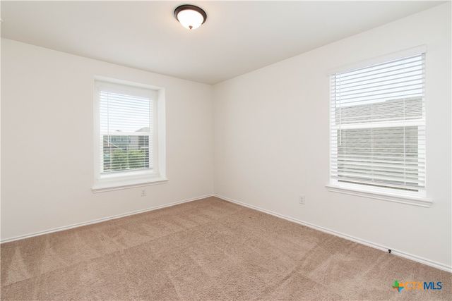 661 Bailey Park Drive, Jarrell, TX 76537