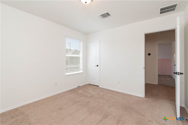 661 Bailey Park Drive, Jarrell, TX 76537