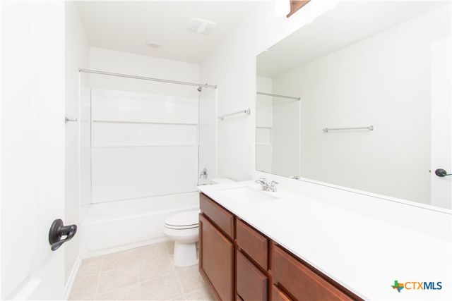 661 Bailey Park Drive, Jarrell, TX 76537