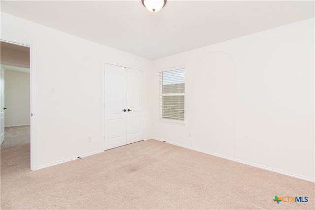 661 Bailey Park Drive, Jarrell, TX 76537