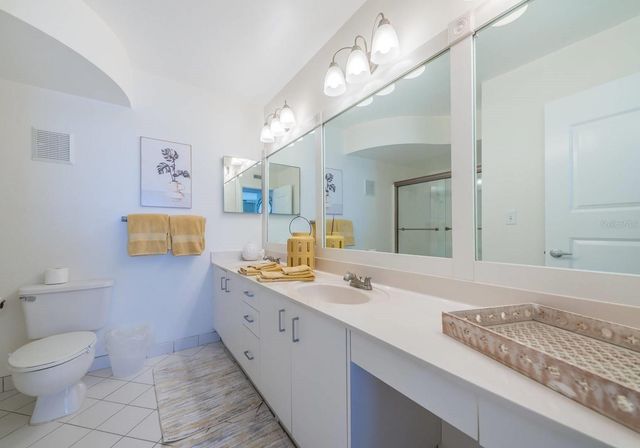 6083 BAHIA DEL MAR CIRCLE 460, St Petersburg, FL 33715