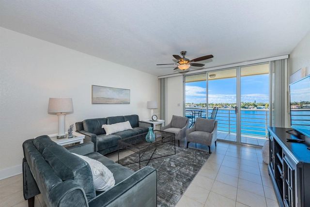 6083 BAHIA DEL MAR CIRCLE 460, St Petersburg, FL 33715