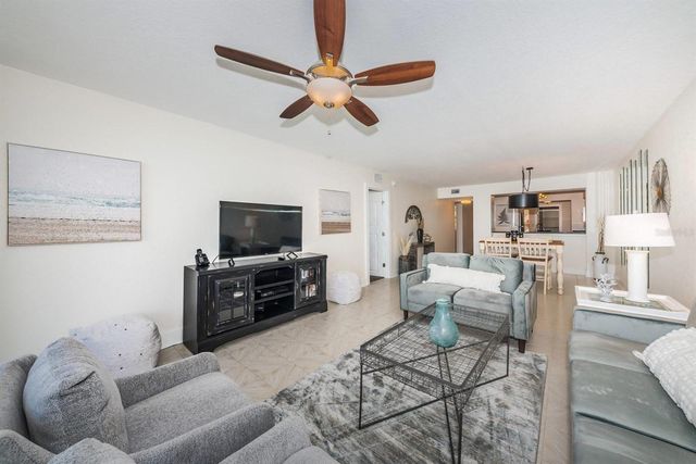 6083 BAHIA DEL MAR CIRCLE 460, St Petersburg, FL 33715