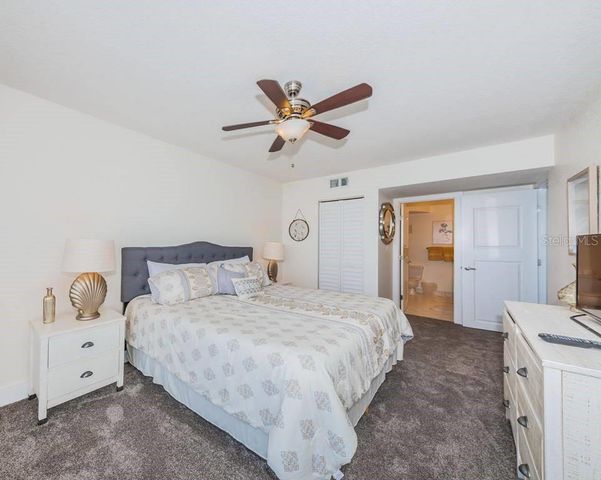 6083 BAHIA DEL MAR CIRCLE 460, St Petersburg, FL 33715