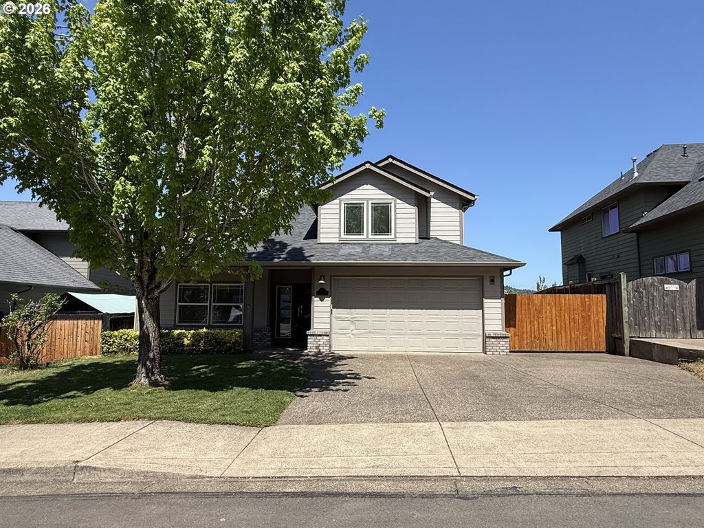 3408 AMBLESIDE Dr, Springfield, OR 97477
