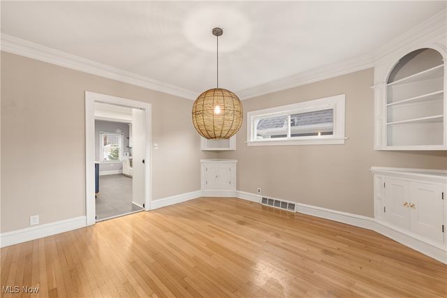 1304 Bunts Road, Lakewood, OH 44107