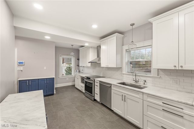 1304 Bunts Road, Lakewood, OH 44107