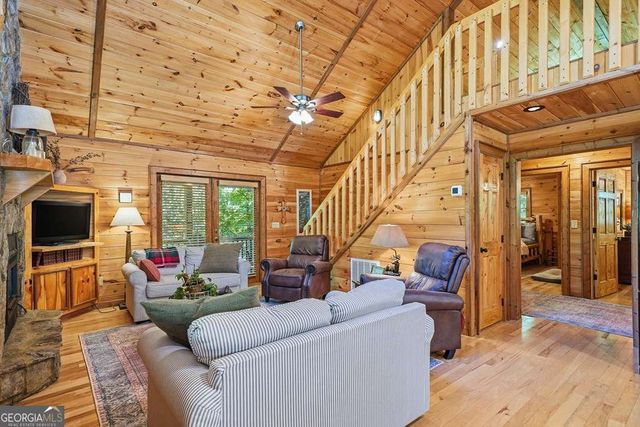 284 The Woods Road 33, Mineral Bluff, GA 30559