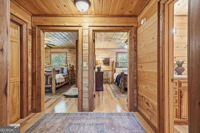 284 The Woods Road 33, Mineral Bluff, GA 30559