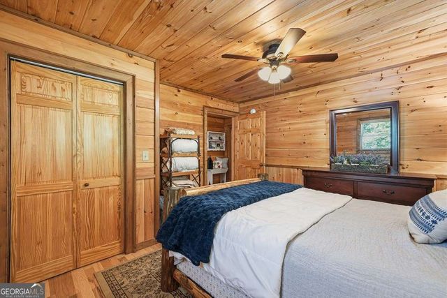 284 The Woods Road 33, Mineral Bluff, GA 30559