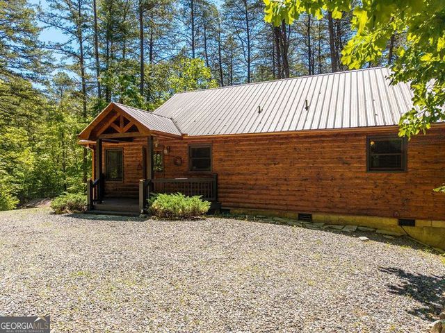 284 The Woods Road 33, Mineral Bluff, GA 30559