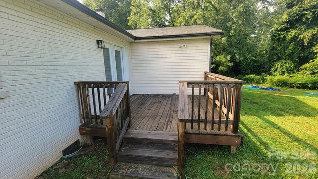 228 Tot Dellinger Road, Cherryville, NC 28021