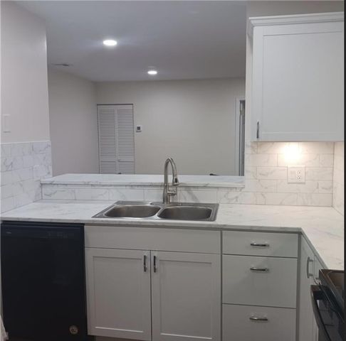 3689 NW 94th Avenue 51, Sunrise, FL 33351
