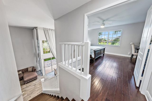 93 Admirals Court, Palm Beach Gardens, FL 33418