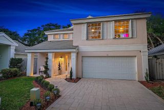 93 Admirals Court, Palm Beach Gardens, FL 33418