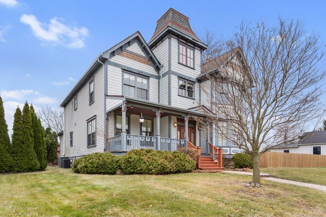 1009 Walter Street, Lemont, IL 60439