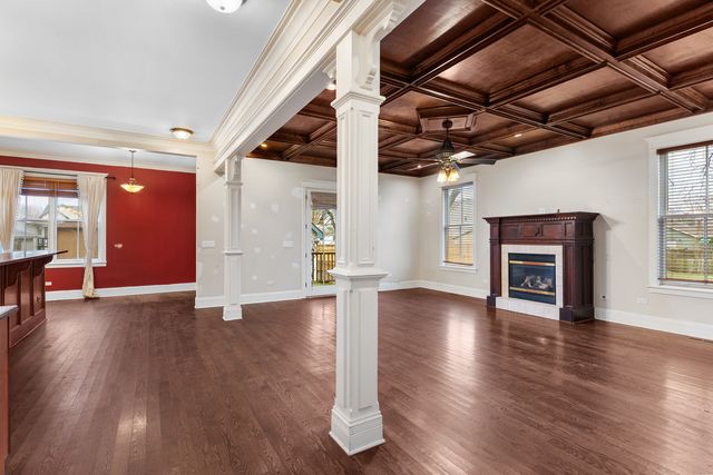 1009 Walter Street, Lemont, IL 60439