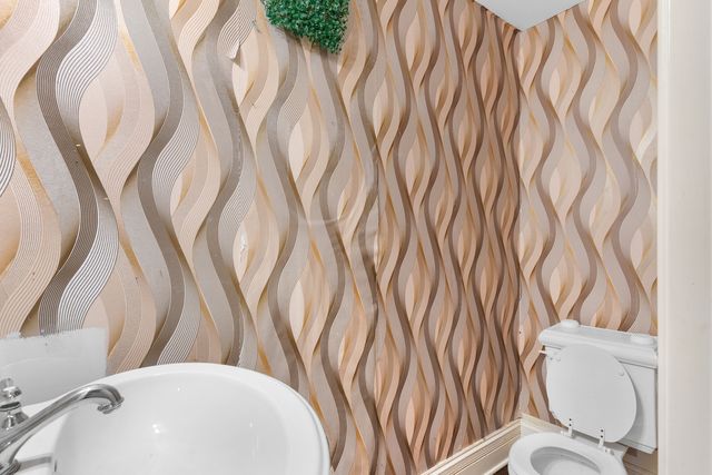 1009 Walter Street, Lemont, IL 60439