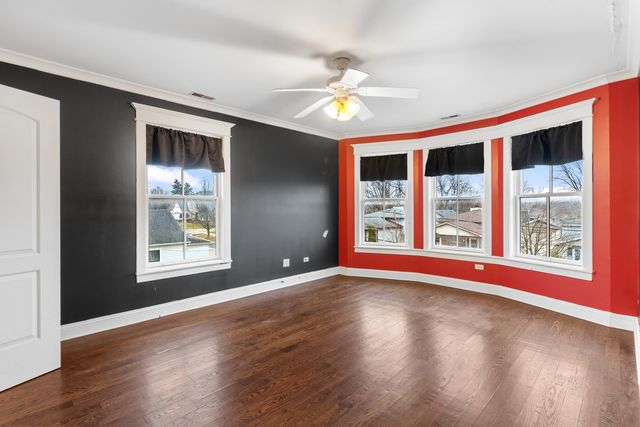 1009 Walter Street, Lemont, IL 60439