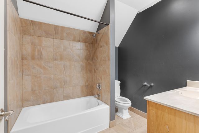 1009 Walter Street, Lemont, IL 60439