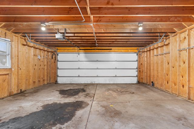 1009 Walter Street, Lemont, IL 60439