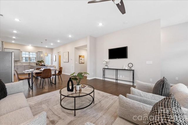 9205 Bluefield Street, Charlotte, NC 28273