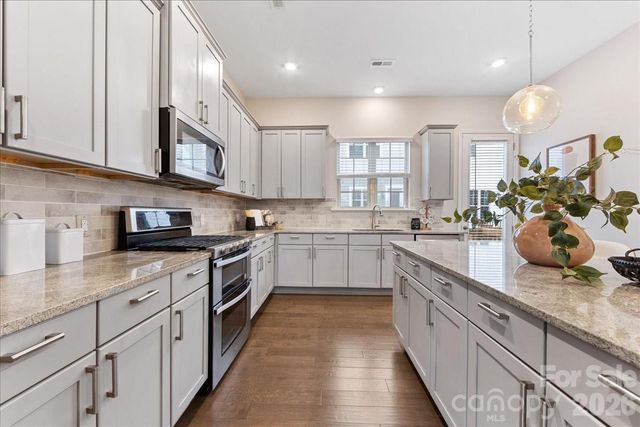 9205 Bluefield Street, Charlotte, NC 28273