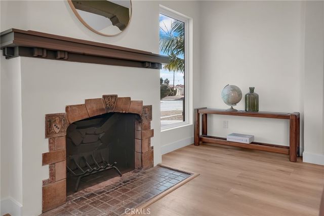 1912 W 76th, Los Angeles, CA 90047