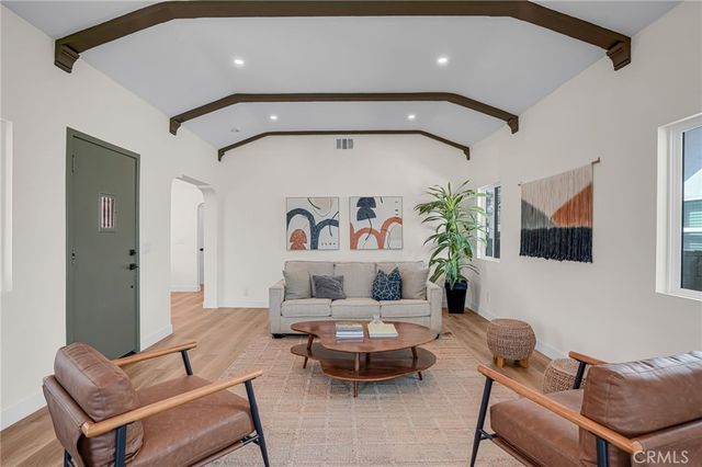 1912 W 76th, Los Angeles, CA 90047
