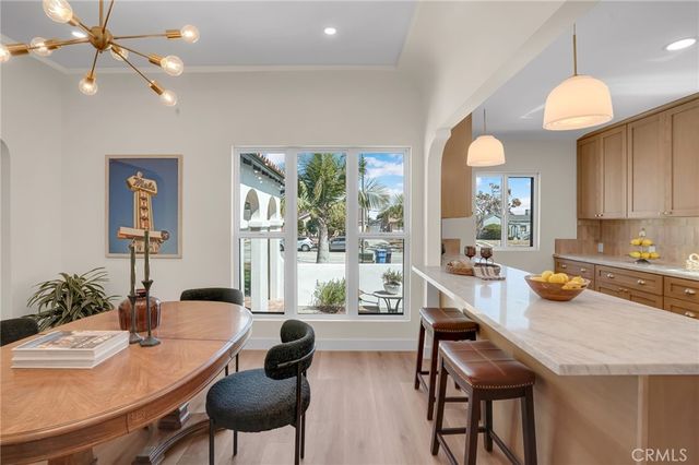 1912 W 76th, Los Angeles, CA 90047