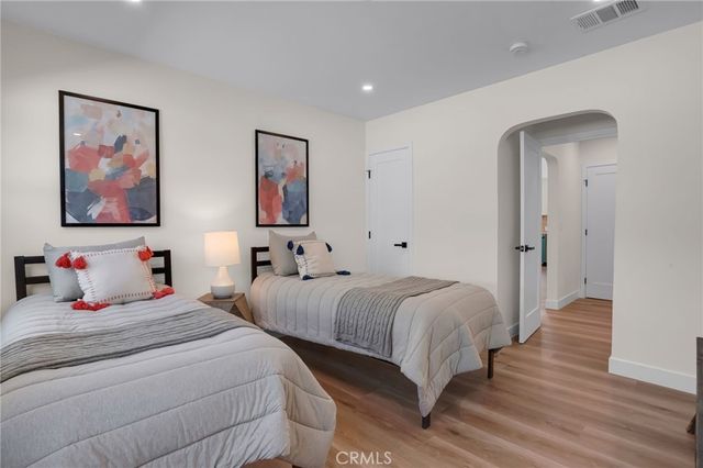 1912 W 76th, Los Angeles, CA 90047