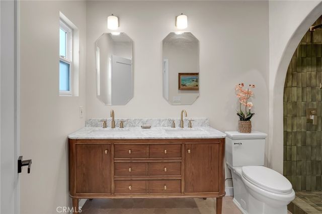 1912 W 76th, Los Angeles, CA 90047
