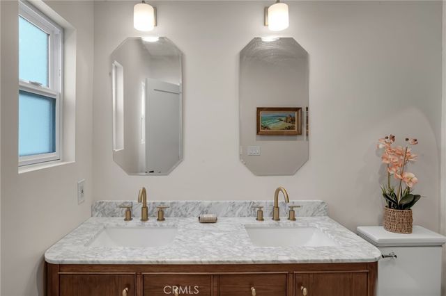 1912 W 76th, Los Angeles, CA 90047