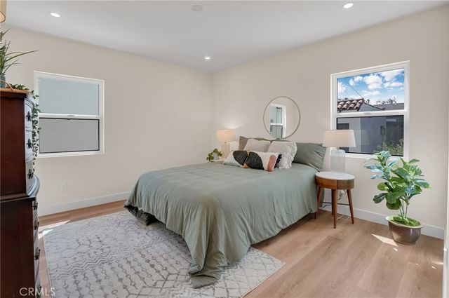 1912 W 76th, Los Angeles, CA 90047